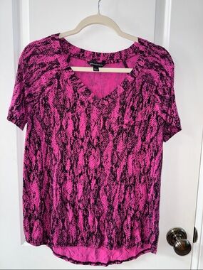 Rock & Republic Hot Pink and Black Snake-Print V-Neck Tunic